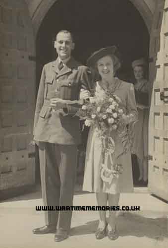 Ralph and Helen Hoppers wedding 29 June 1940